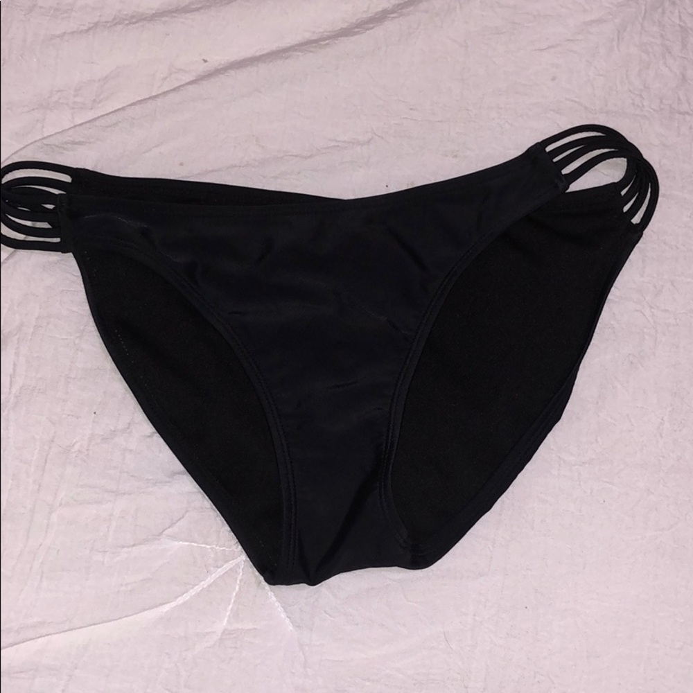 black bikini bottom